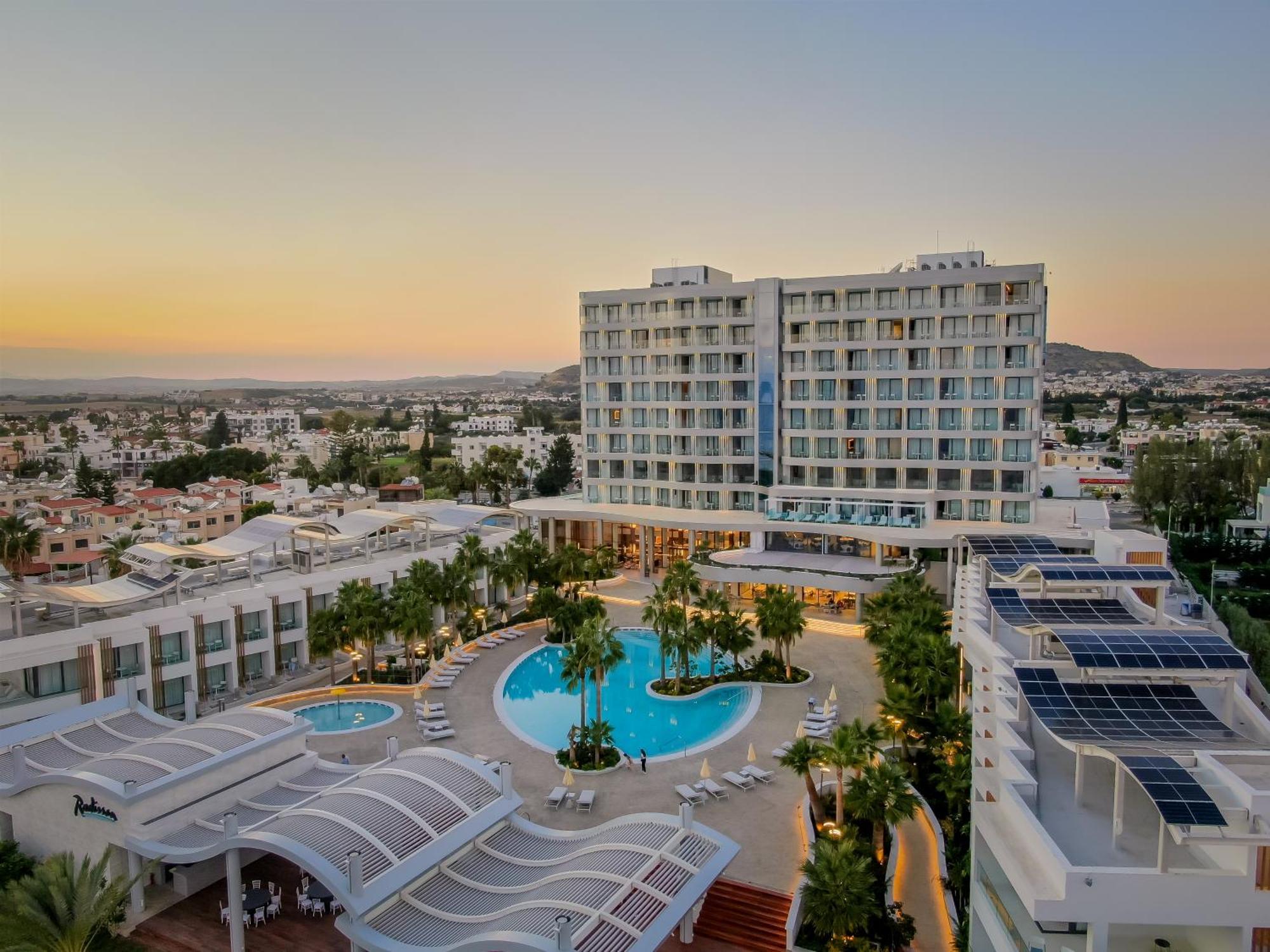 Radisson Beach Resort Larnaca Lárnaca Exterior foto